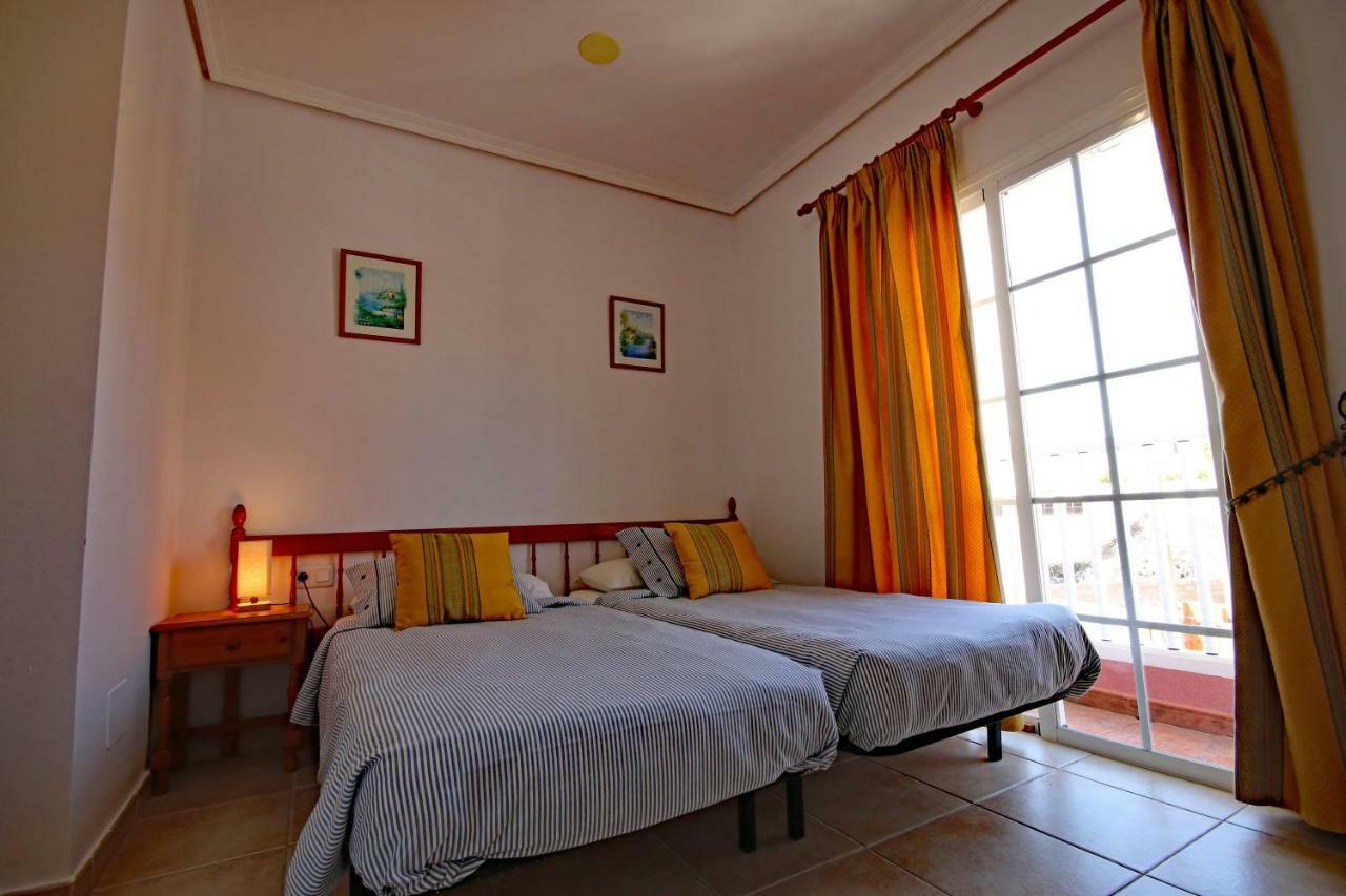 Las Dunas 2 By Rentmedano Pretty 2 Bedroom Villa, Ocean Views, Pool And Wifi El Médano Zewnętrze zdjęcie